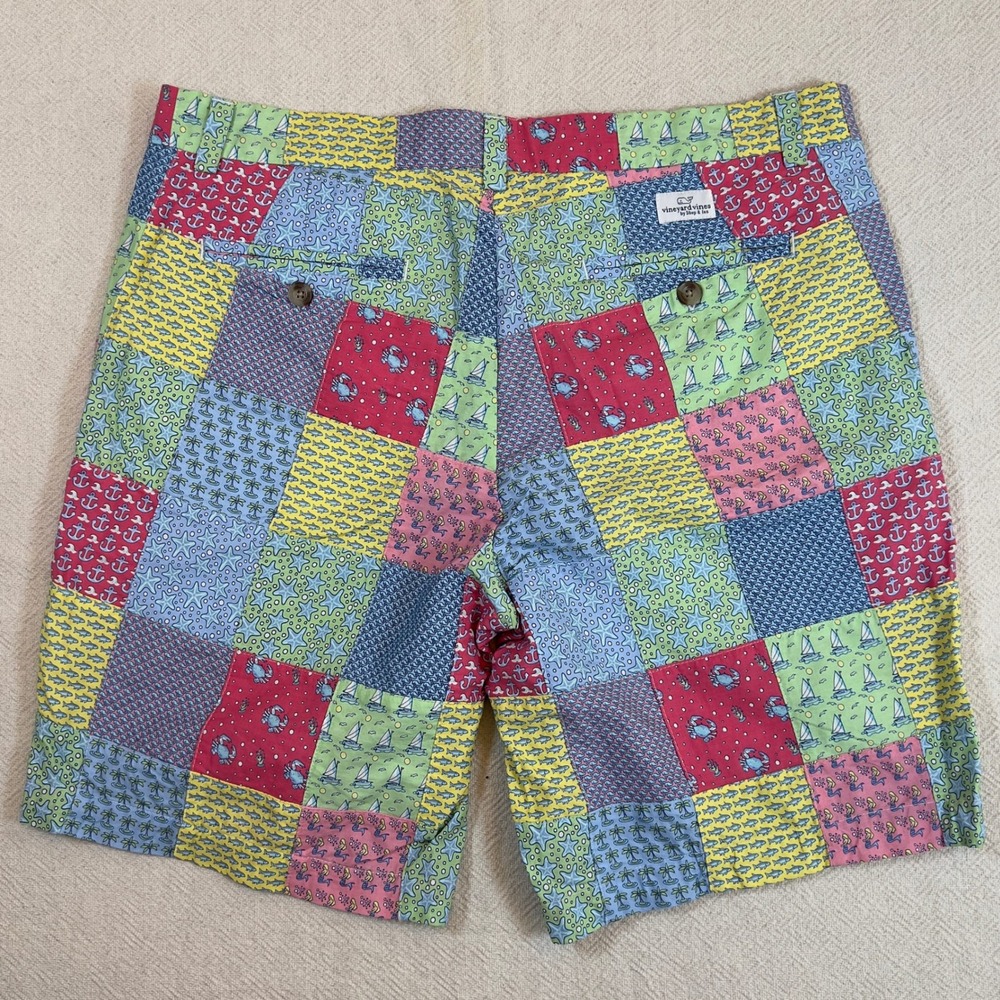 Vineyard Vines Men's Patchwork Printed Shorts Siz… - image 2